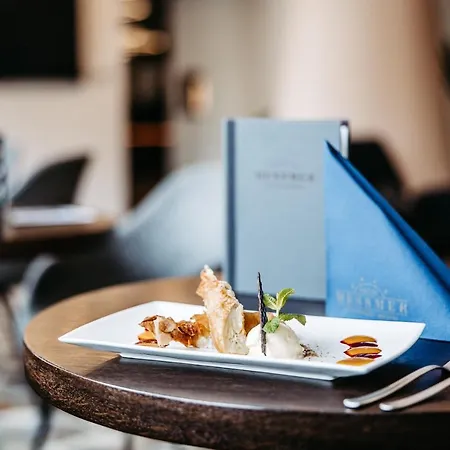 Messmer Hotel 4*
